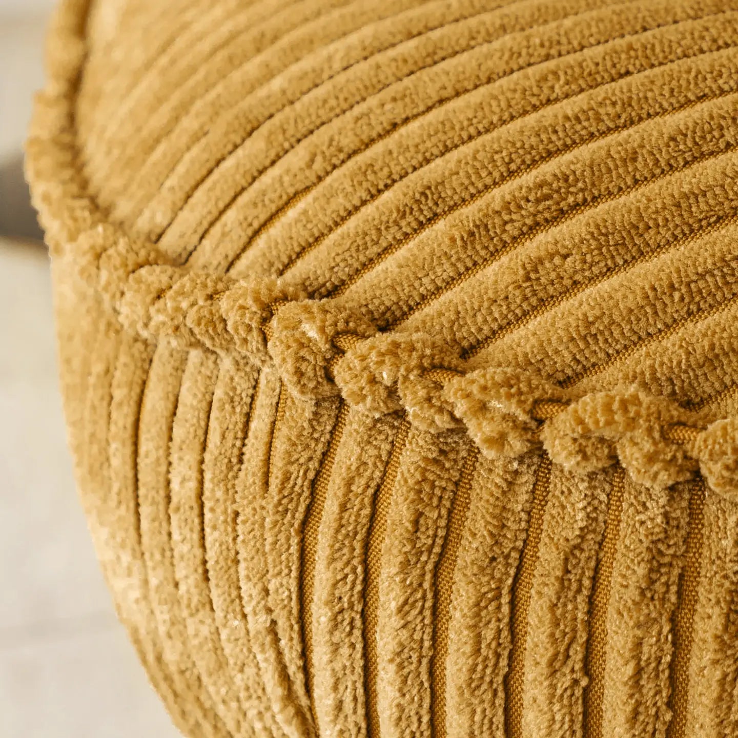 Fauteuil Pivotant en velours côtelé